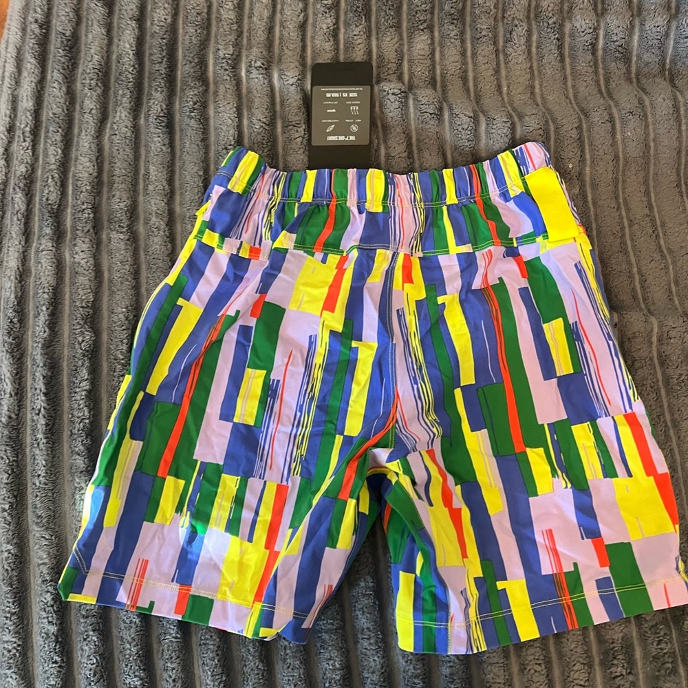 Fabletics Multicolor Geometric Athletic Shorts - … - image 2